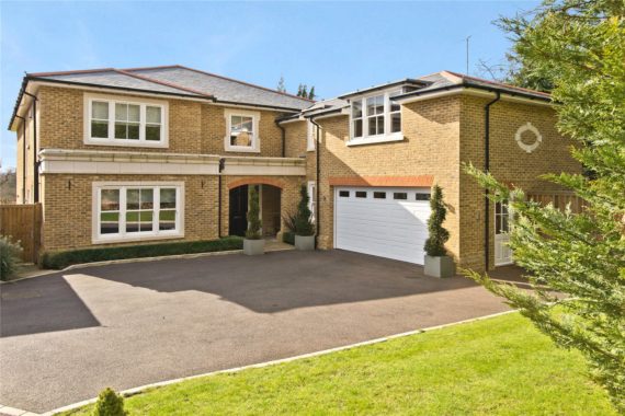 5 Bedroom Detached